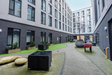 1 bed flat, Howard Gardens, Adamstown, Cardiff, CF240FA - Image 1